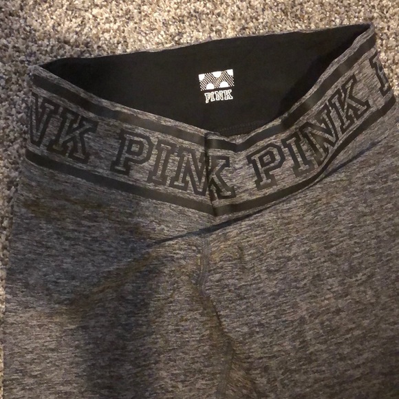PINK Victoria’s Secret ankle leggings - Picture 3 of 4